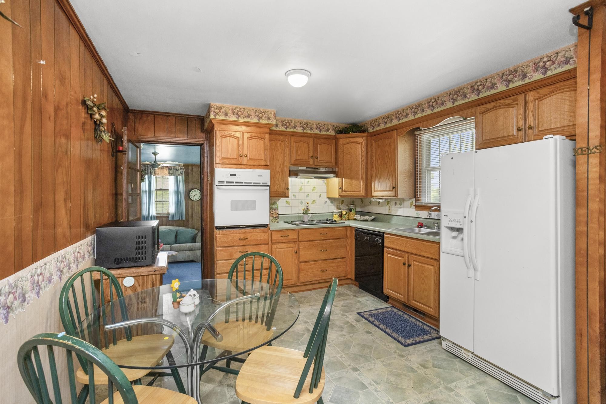 3071 Trenton Road Clarksville, TN 37040 - Photo 4 of 35 Gallery Image 4
