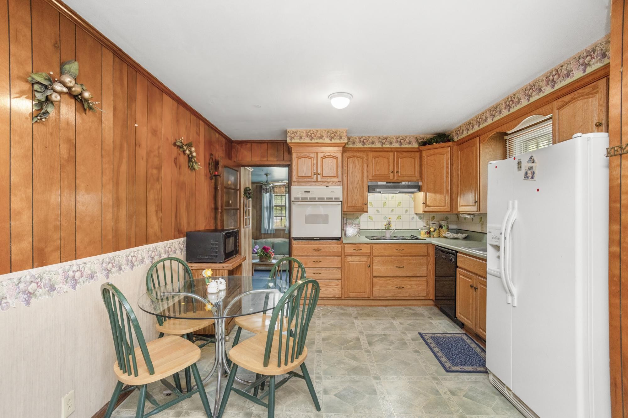 3071 Trenton Road Clarksville, TN 37040 - Photo 9 of 35 Gallery Image 9