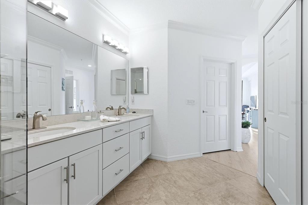 7346 Divot Loop, Unit 12B Lakewood Ranch, FL 34202 - Photo 29 of 90
