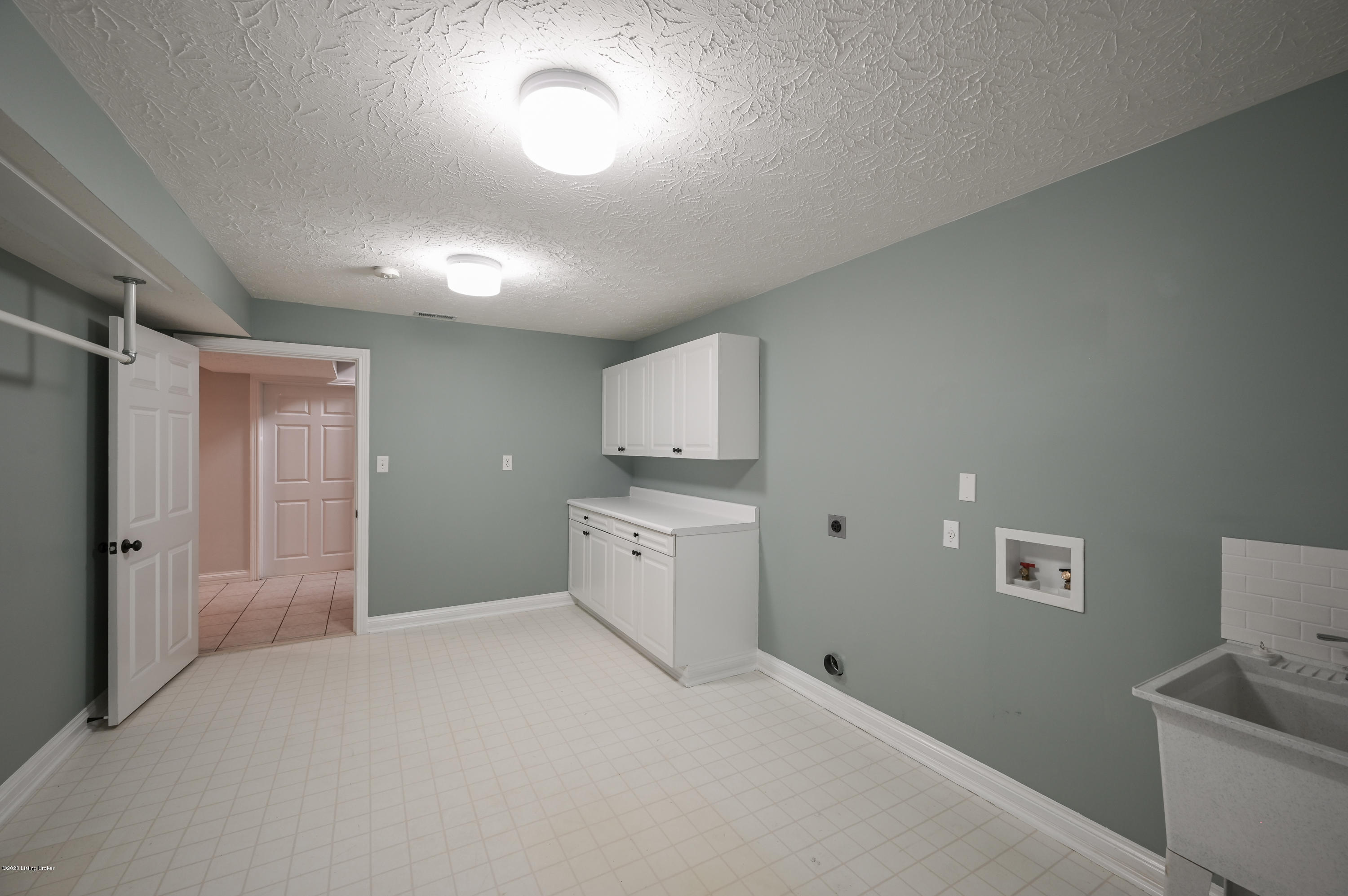 7610 Wolf Pen Ridge Court Prospect, KY 40059 - Photo 43 of 50 Wolfpen Ridge Ct 7610_0040