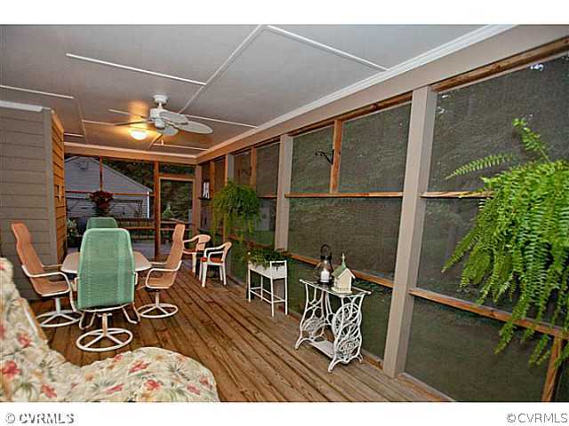 16207 Cox Road Church Road, VA 23833 - Photo 7 of 24 Patio/Deck - Screen porch with ceiling fan