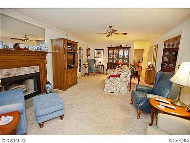 16207 Cox Road Church Road, VA 23833 - Photo 9 of 24 Den/Family/Great Room