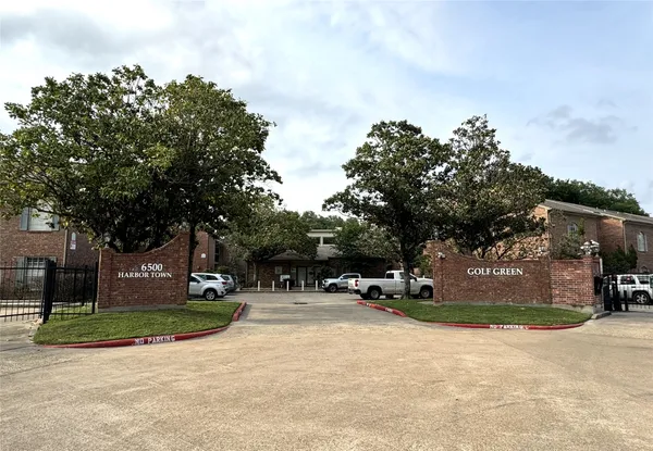 $1,350 | 6500 Harbor Town Drive, Unit 3401, Houston, TX 77036