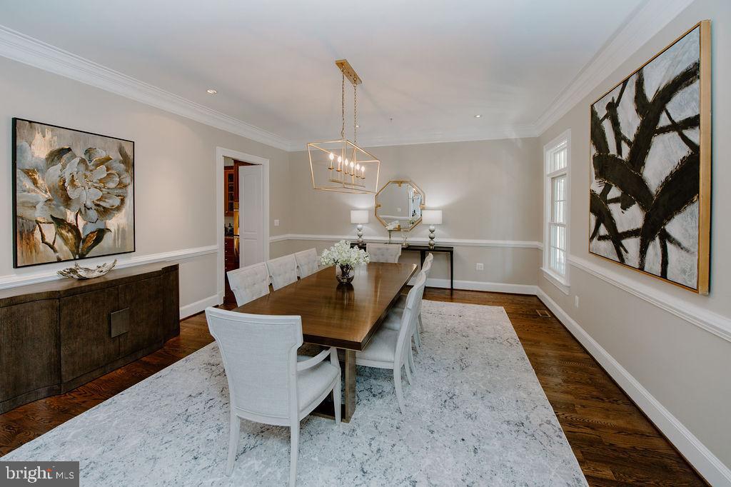 9606 Falls Road Potomac, MD 20854 - Photo 7 of 38 Dining Room