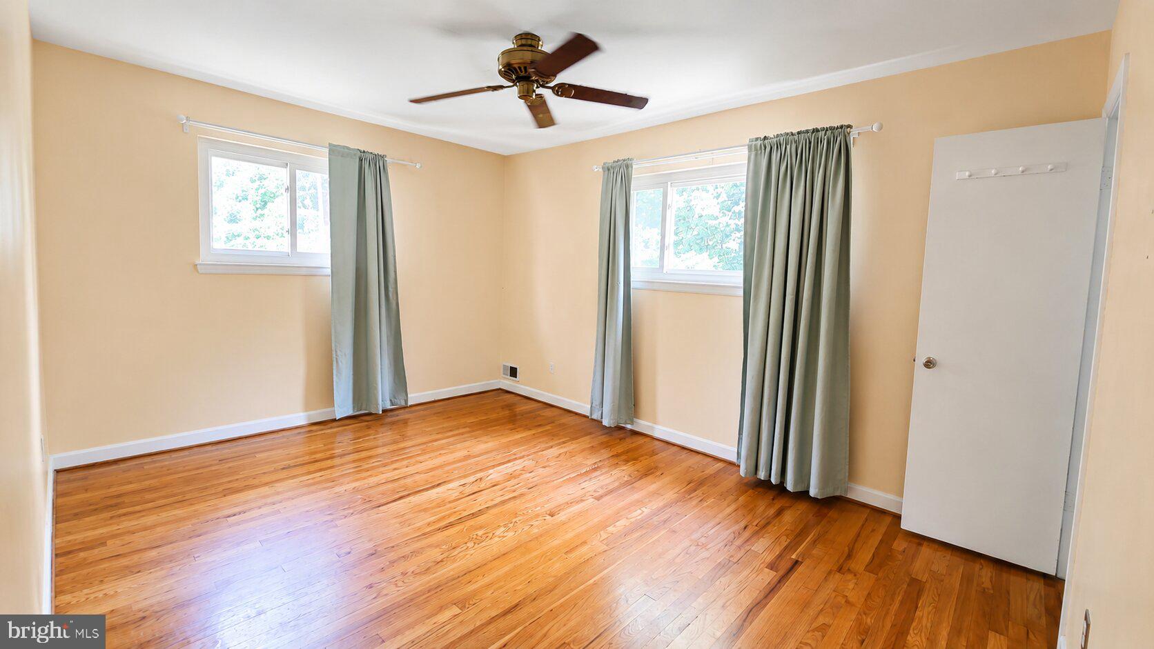 1615 Ladd Street Silver Spring, MD 20902 - Photo 14 of 26