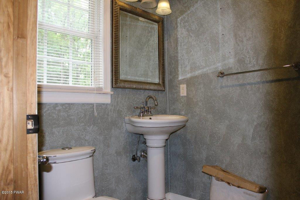 106 Mill Road Hawley, PA 18428 - Photo 26 of 32 Gallery Image 26
