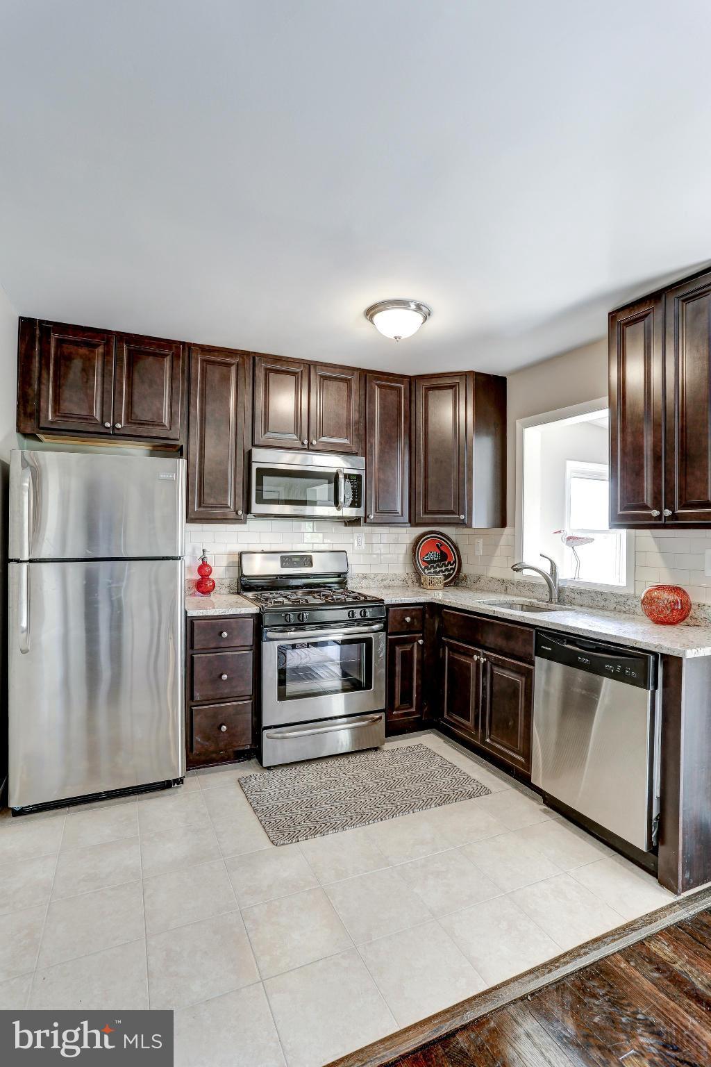 7574 Alleghany Road Manassas, VA 20111 - Photo 10 of 30 Kitchen