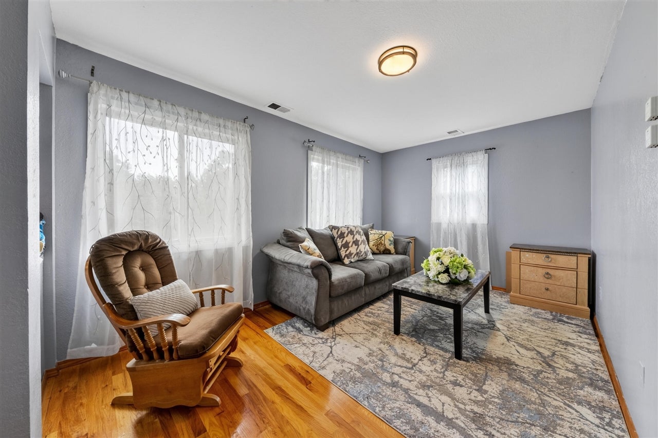 8410 West Newburg Road Carleton, MI 48117 - Photo 11 of 59 Gallery Image 11