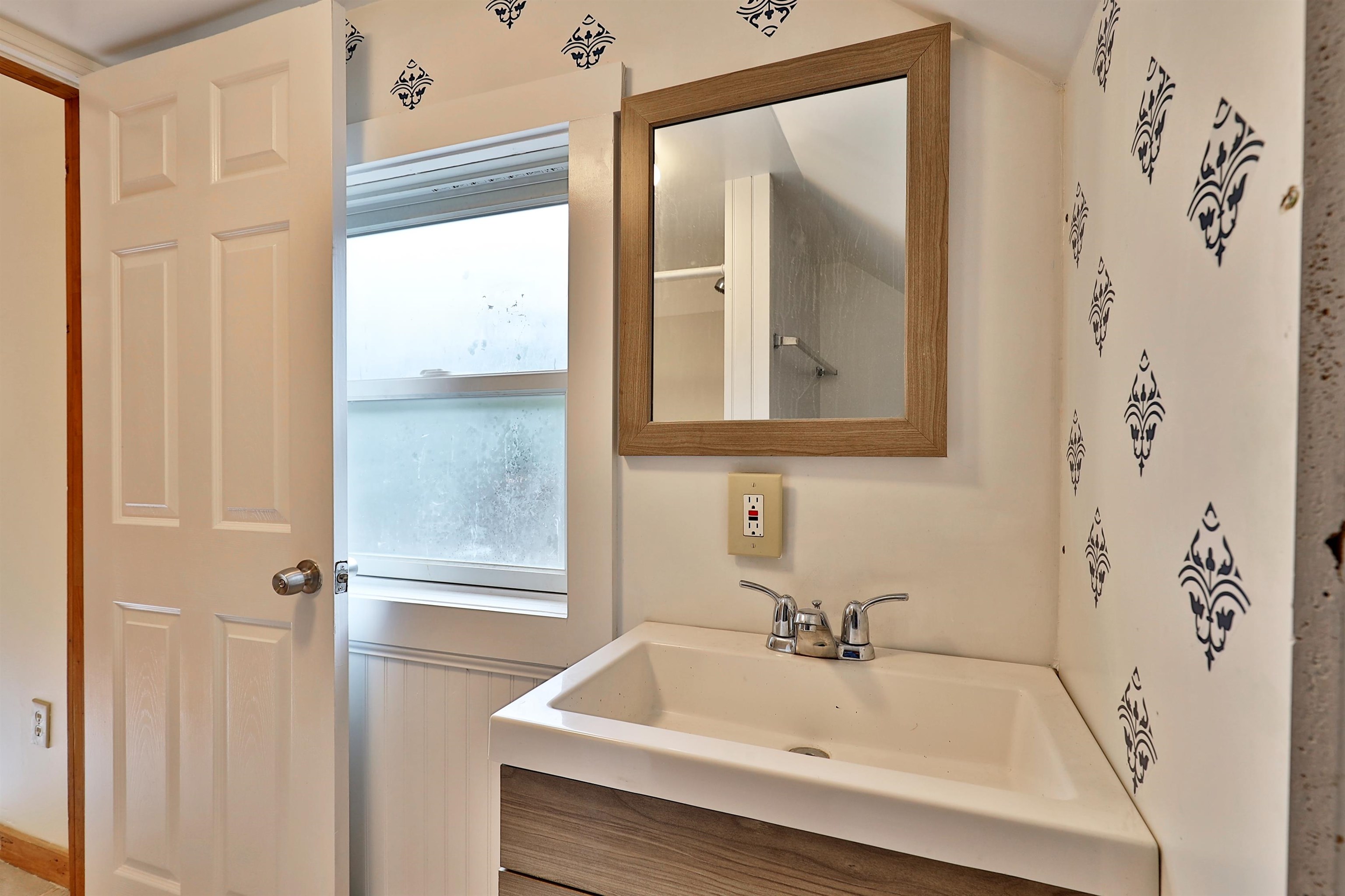 6848 Us Route 4, Unit R3 Rutland, VT 05701 - Photo 5 of 22 Gallery Image 5