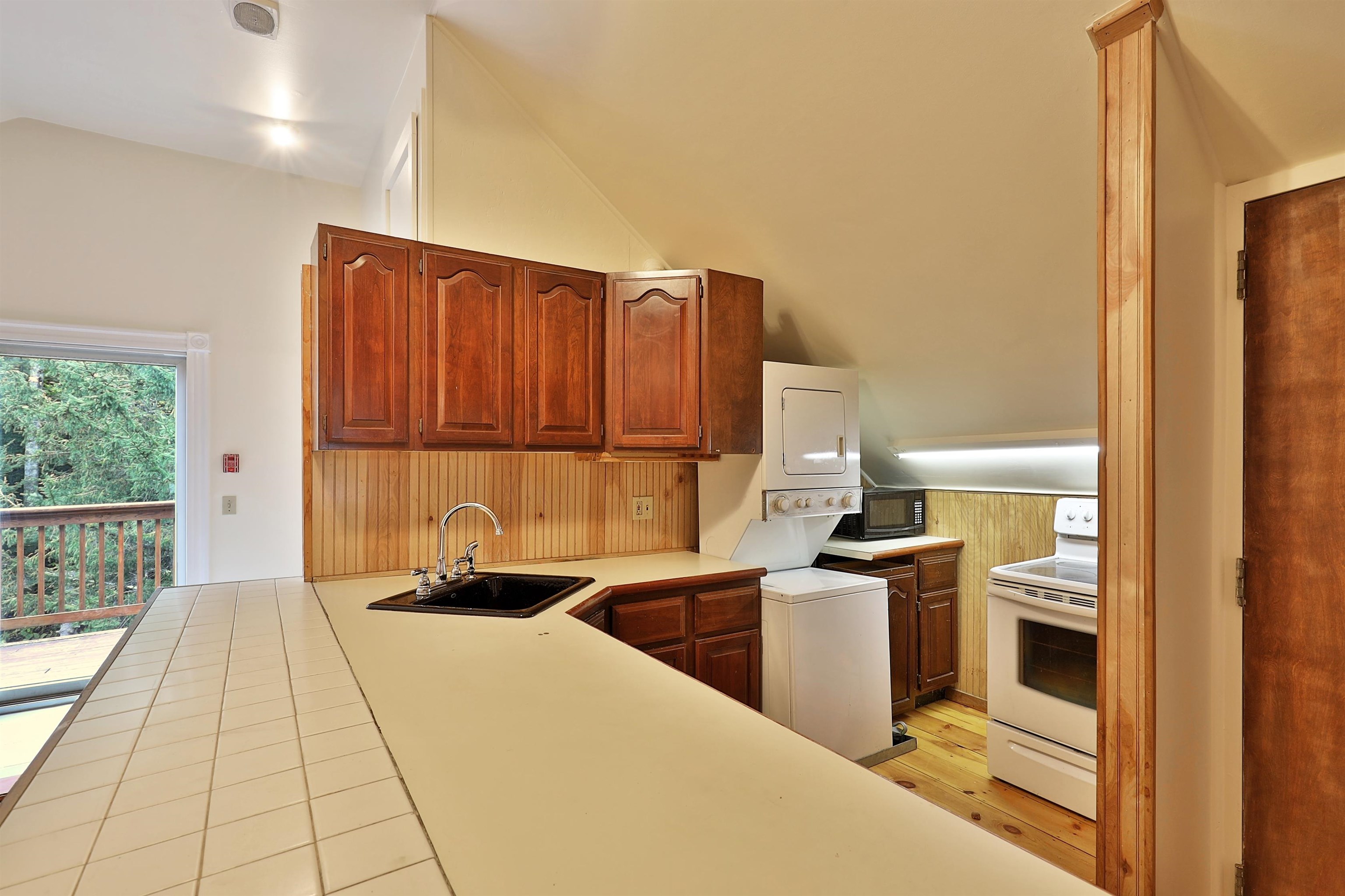 6848 Us Route 4, Unit R3 Rutland, VT 05701 - Photo 8 of 22 Gallery Image 8