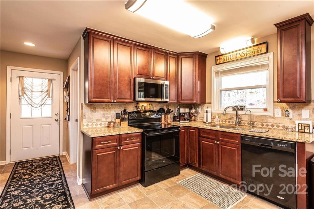 403 Rutledge Road Mount Holly, NC 28120 - Photo 21 of 48 Gallery Image 21