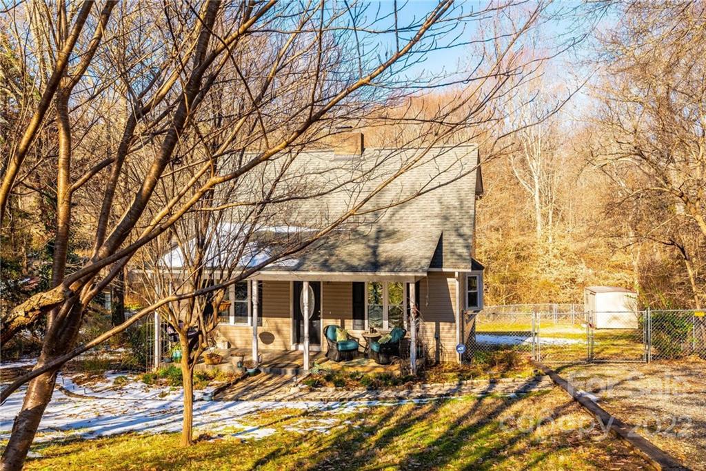 403 Rutledge Road Mount Holly, NC 28120 - Photo 4 of 48 Gallery Image 4