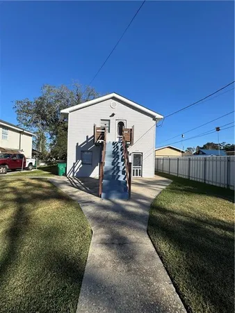 $1,200 | 2325 Wilton Street, Unit A, Marrero, LA 70072