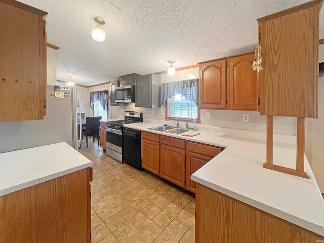 $205,000 | 1108 Vogel Avenue, Huntingburg, IN 47542