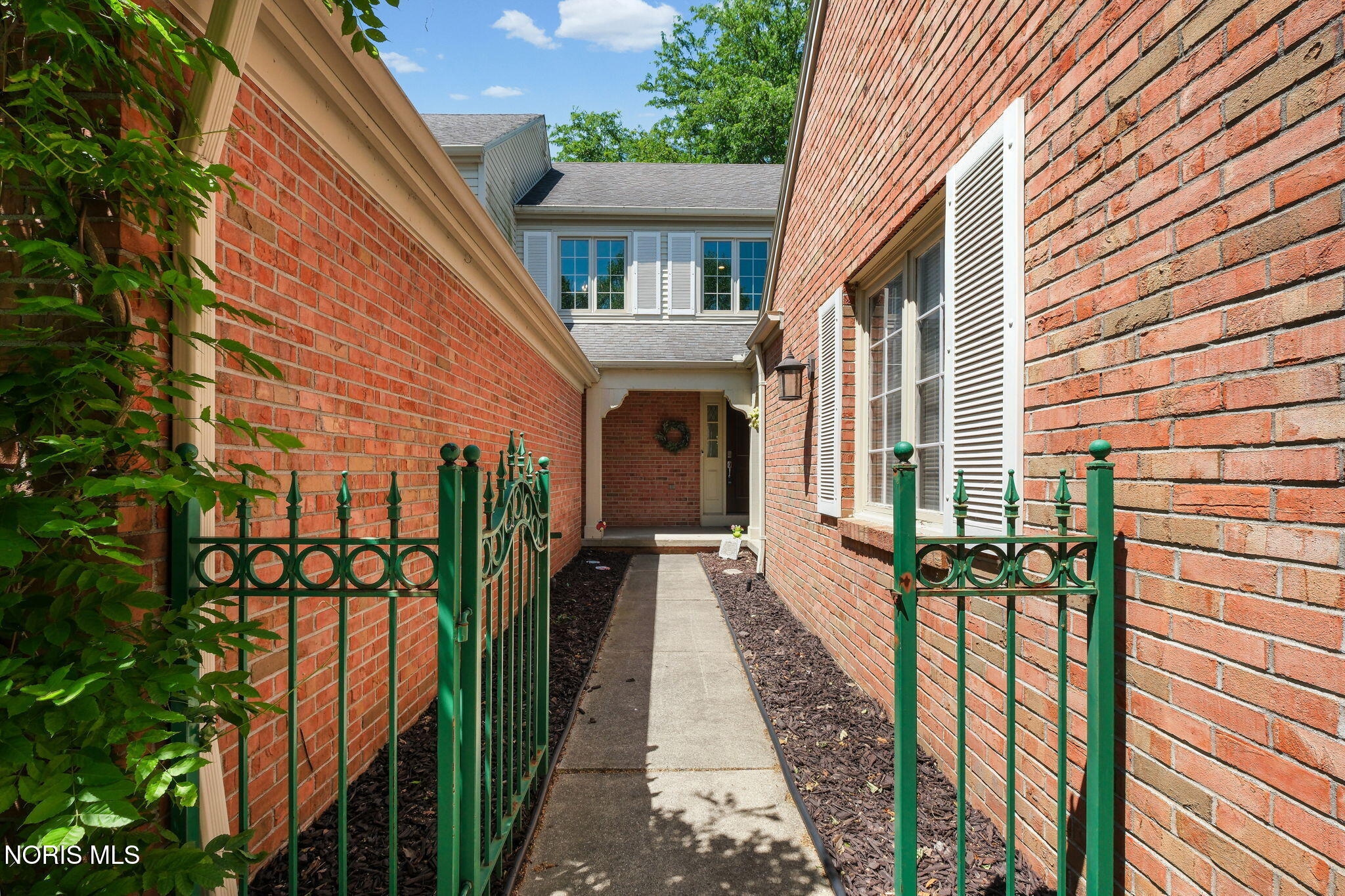 29241 Bates Road Perrysburg, OH 43551 - Photo 3 of 49 Gallery Image 3