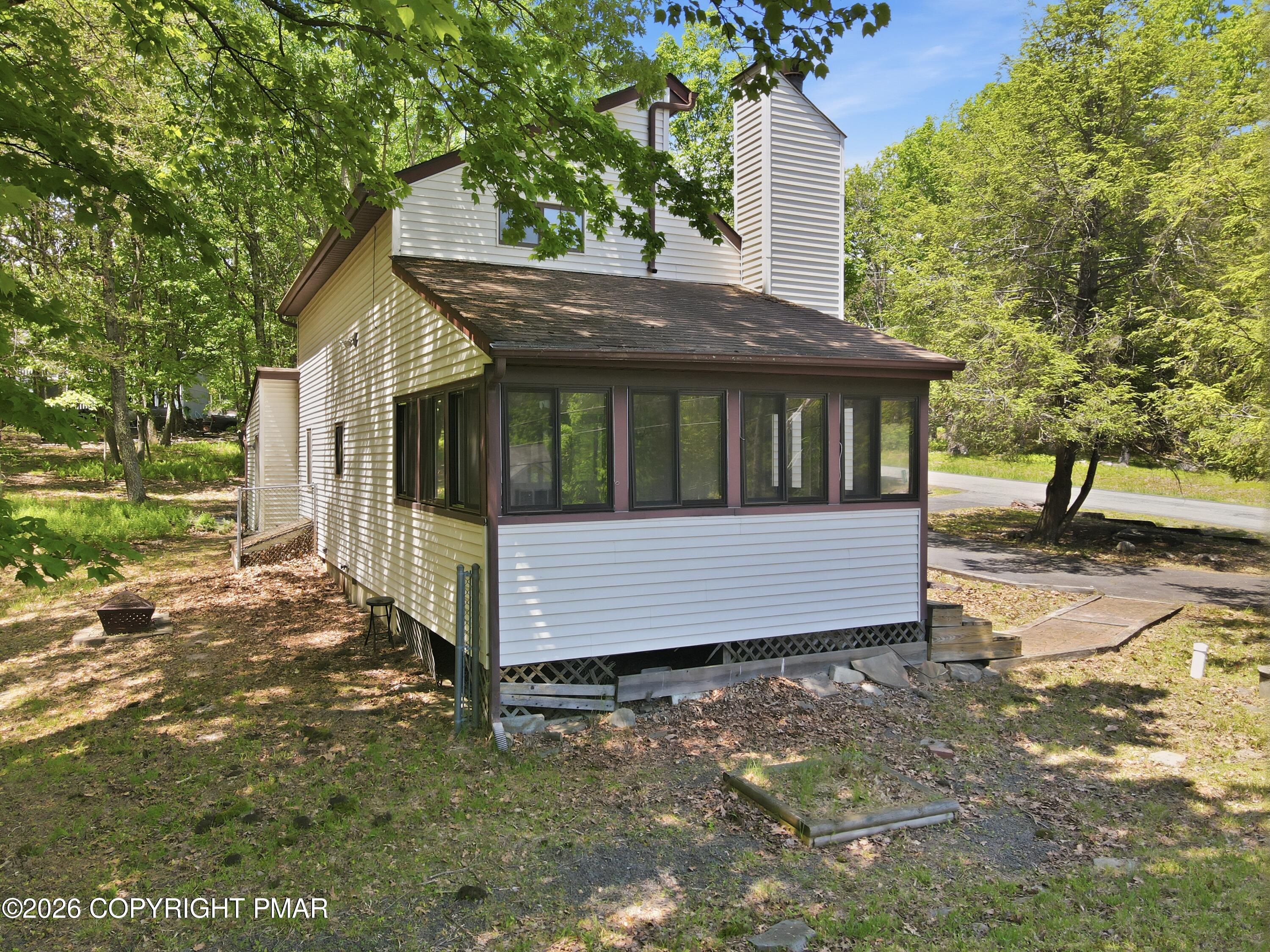 107 Morris Place Bushkill, PA 18324 - Photo 45 of 52 Screened Porch