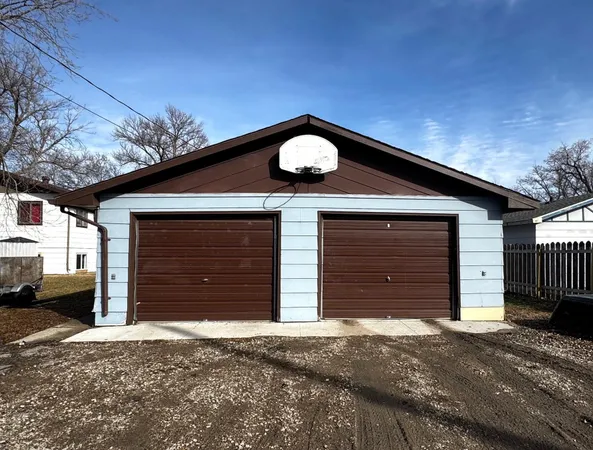 $260,000 | 305-307 23rd Street South, Fargo, ND 58103