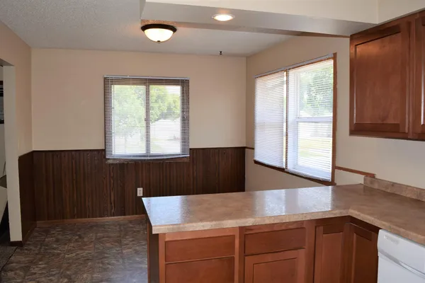 $260,000 | 305-307 23rd Street South, Fargo, ND 58103