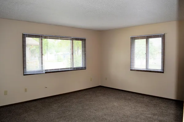 $260,000 | 305-307 23rd Street South, Fargo, ND 58103