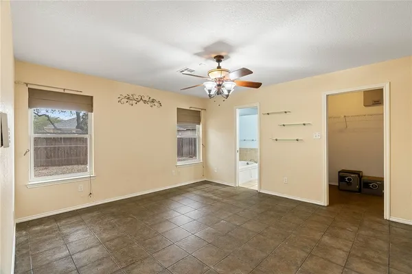 $275,000 | 2105 Harbor Circle, Rockport, TX 78382