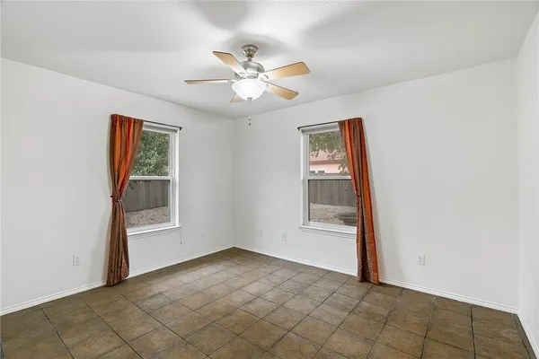 $275,000 | 2105 Harbor Circle, Rockport, TX 78382