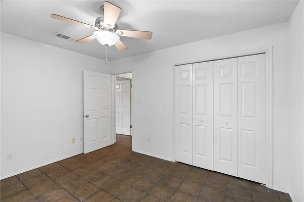 $275,000 | 2105 Harbor Circle, Rockport, TX 78382