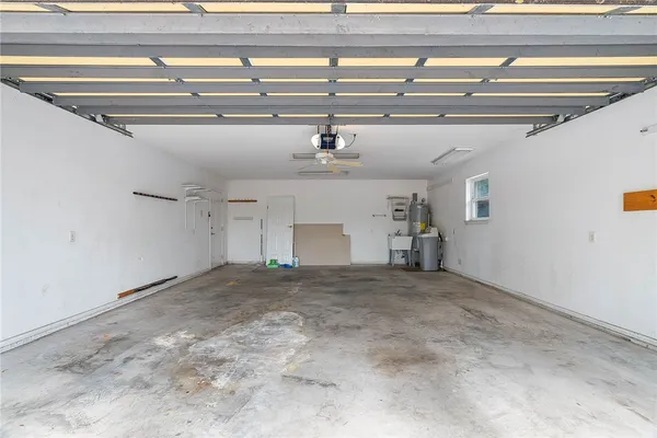 $275,000 | 2105 Harbor Circle, Rockport, TX 78382