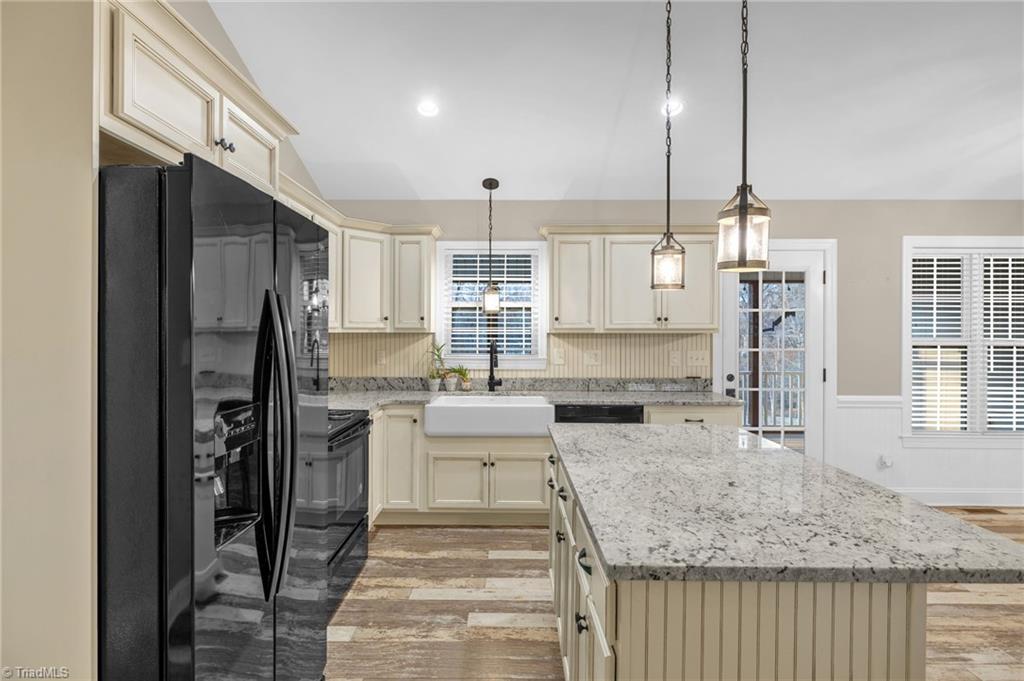 572 Anderson Road Eden, NC 27288 - Photo 11 of 41