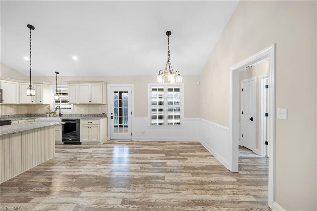 572 Anderson Road Eden, NC 27288 - Photo 13 of 41