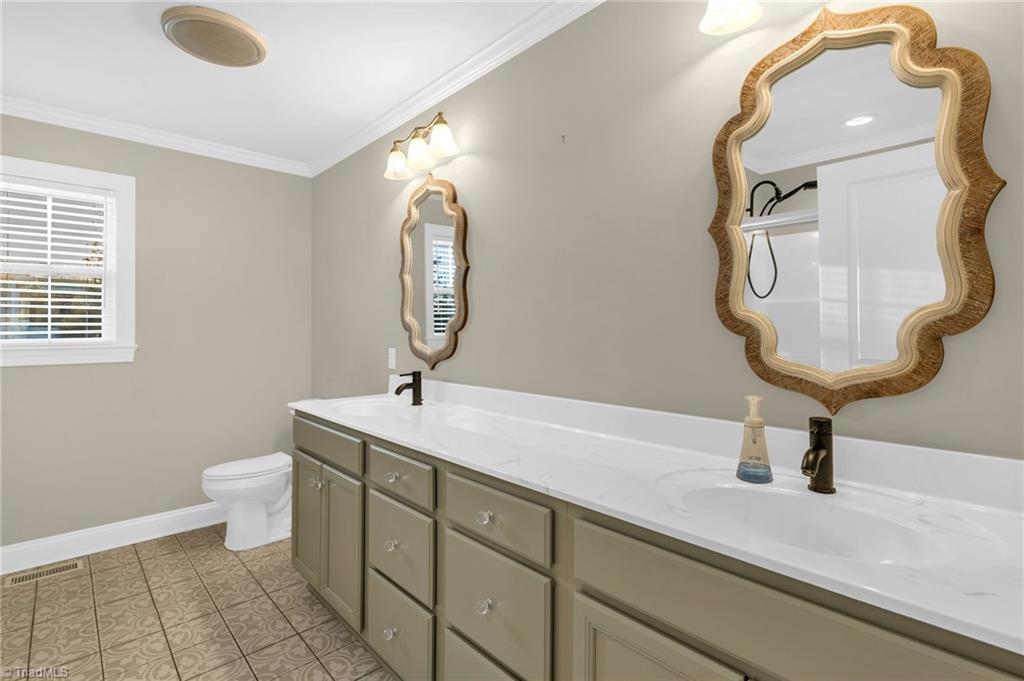 572 Anderson Road Eden, NC 27288 - Photo 16 of 41