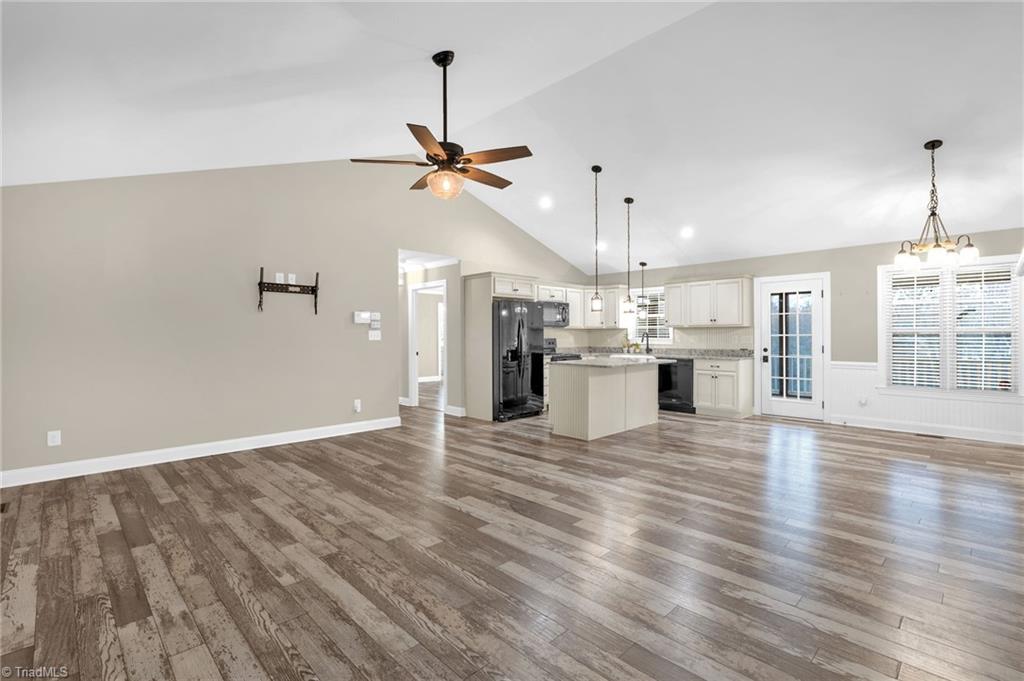 572 Anderson Road Eden, NC 27288 - Photo 7 of 41