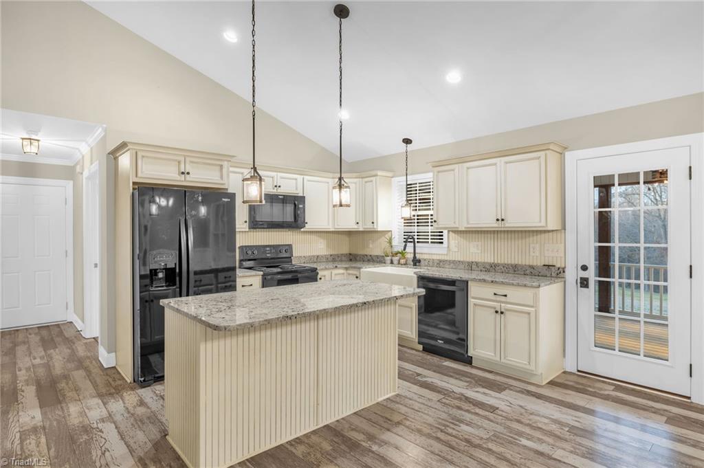 572 Anderson Road Eden, NC 27288 - Photo 9 of 41