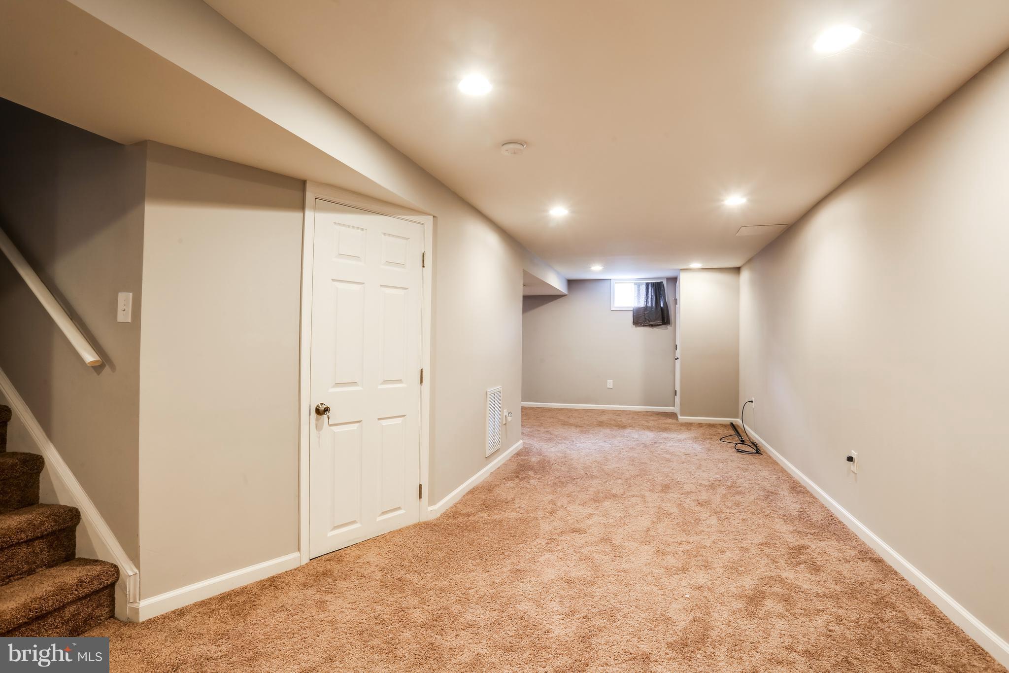 19 Millgate Road Owings Mills, MD 21117 - Photo 21 of 30 an empty room with windows