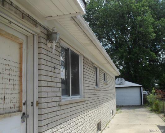 14820 Stephens Eastpointe, MI 48021 - Photo 2 of 10 Gallery Image 2