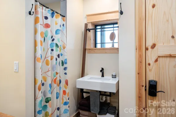 $695,000 | 55 Laurel Ridge, Marshall, NC 28753