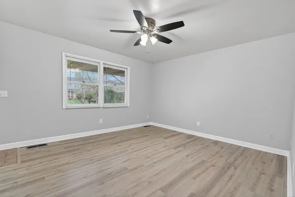 $1,650 | 115 Colonial Parkway, Unit C, Yorkville, IL 60560