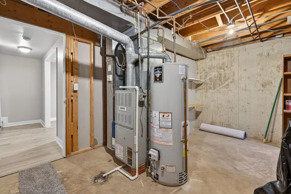 $1,650 | 115 Colonial Parkway, Unit C, Yorkville, IL 60560