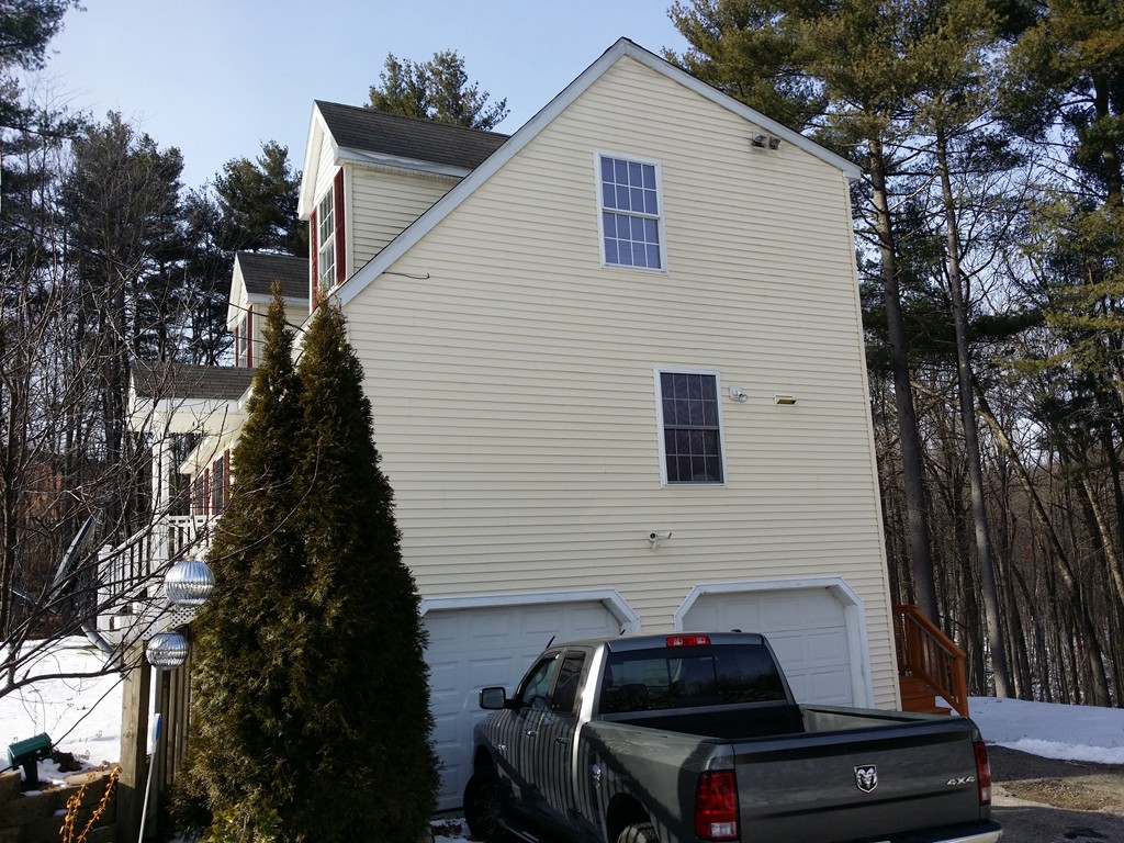 22 Siani Road Leicester, MA 01542 - Photo 2 of 18