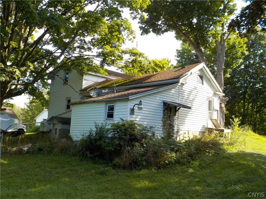 11853 Johnnycake Hill Road Victory, NY 13033 - Photo 5 of 13 Gallery Image 5
