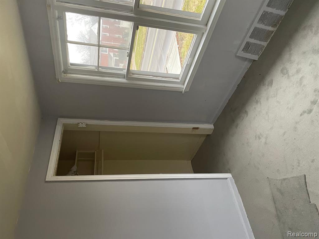 9249 Evergreen Road Detroit, MI 48228 - Photo 9 of 9