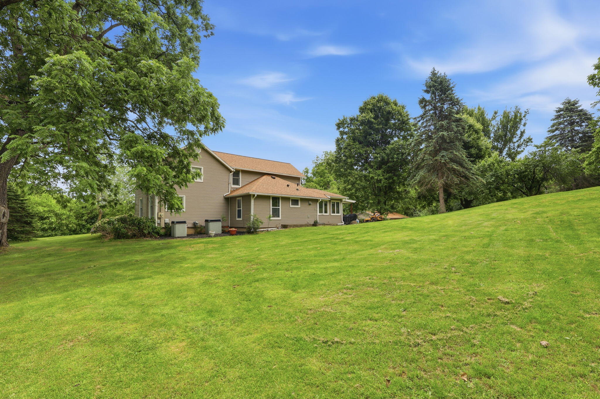 5900 Springbrook Road Horton, MI 49246 - Photo 3 of 42 3-web-or-mls-2Z6A0030 Colin Gipson-Tansi