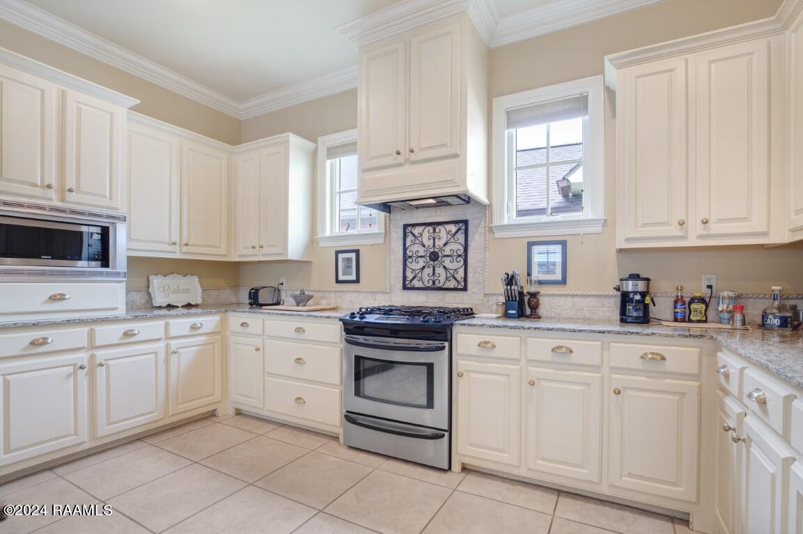 412 Harbor Road Youngsville, LA 70592 - Photo 10 of 34 Gallery Image 10