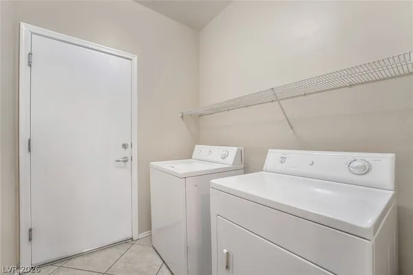 $1,995 | 2560 Crater Rock Street, Henderson, NV 89044