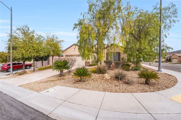 $1,995 | 2560 Crater Rock Street, Henderson, NV 89044