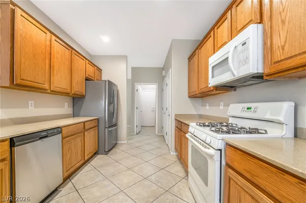 $1,995 | 2560 Crater Rock Street, Henderson, NV 89044
