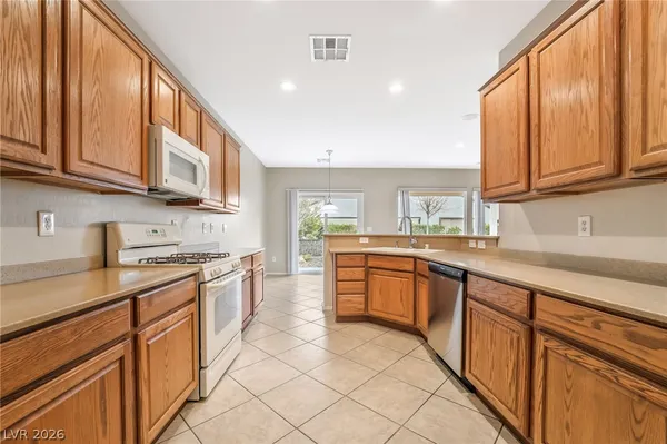$1,995 | 2560 Crater Rock Street, Henderson, NV 89044