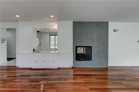 $509,900 | 1102 West 85th Terrace, Kansas City, MO 64114