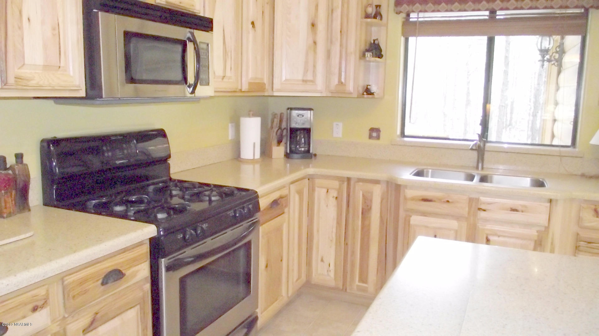 7372 East Robin Hood Road Williams, AZ 86046 - Photo 7 of 40 DSCF9389