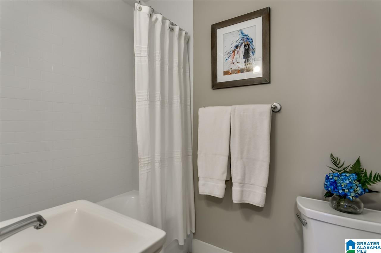 3021 Cambridge Road Birmingham, AL 35223 - Photo 34 of 50