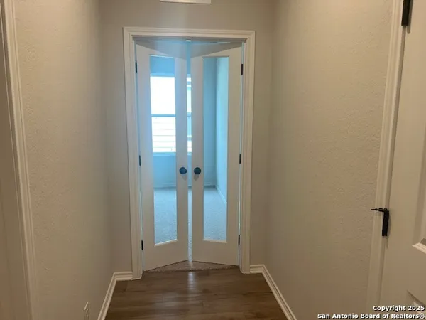 $2,200 | 105 Beveridge, Seguin, TX 78155